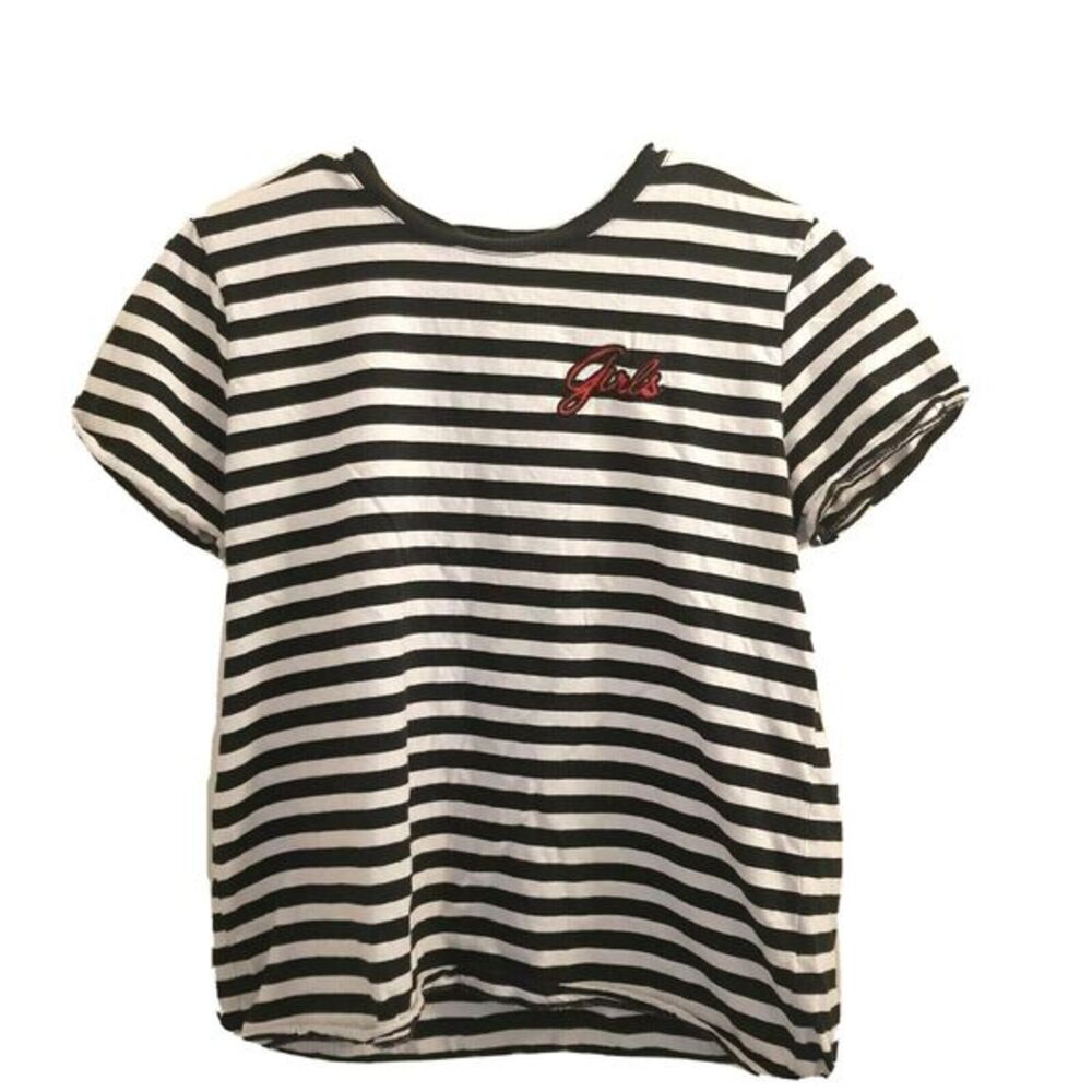 Forever 21 Top Blouse Size Medium T-shirt Stripes Black and White Crew Womens